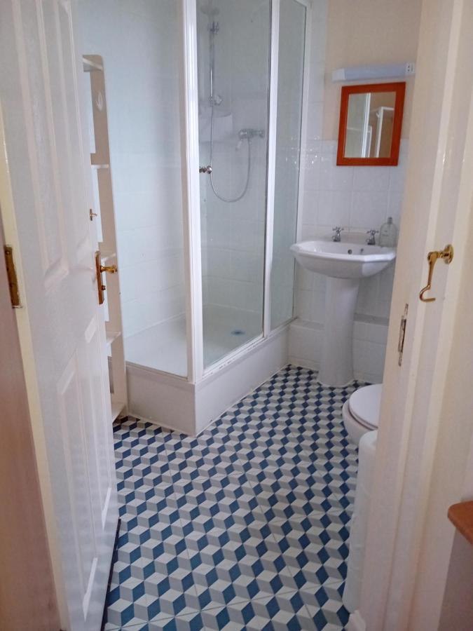 Ensuite Double Room London Kültér fotó